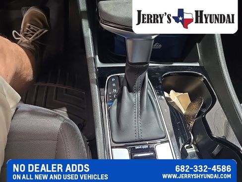 Used 2022 Hyundai Santa Cruz SEL FWD image 13