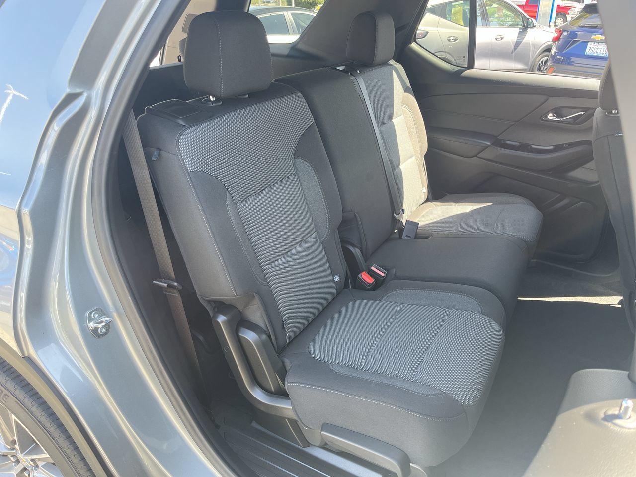 Used 2023 Chevrolet Traverse LT w/ LPO, Cargo Package FWD image 24