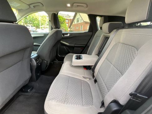 Used 2021 Ford Escape SE w/ SE Sport Appearance Package FWD image 27