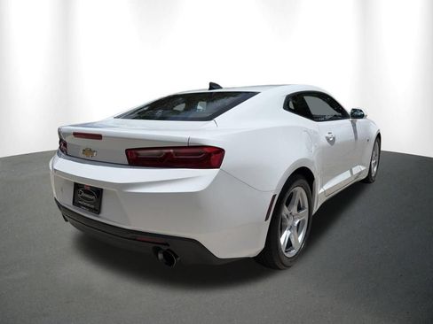 Used 2016 Chevrolet Camaro LT RWD image 15