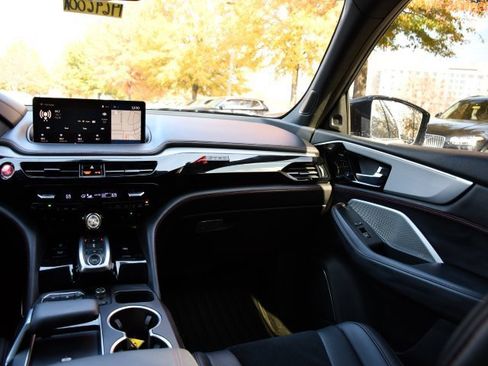 Used 2023 Acura MDX A-Spec image 20