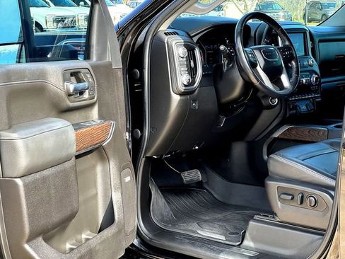 Used 2022 GMC Sierra 2500 Denali w/ Denali Ultimate Package image 8