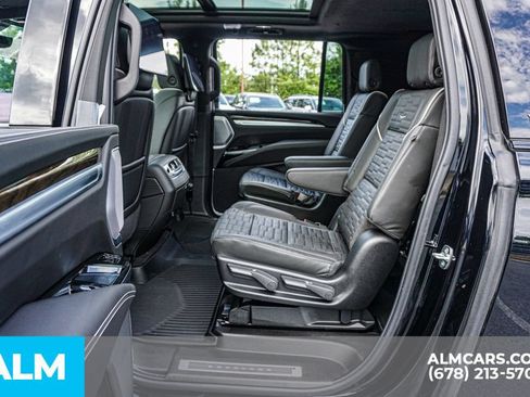 Used 2026 Cadillac Escalade ESV Platinum Sport w/ LPO, ONYX Package AWD/4WD image 23