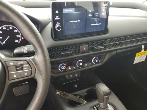 New 2026 Honda HR-V LX image 16