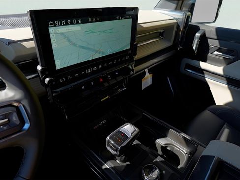 New 2026 GMC Hummer EV 4x4 Crew Cab image 15