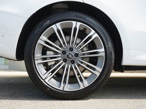 New 2025 Land Rover Range Rover Sport Dynamic SE image 32