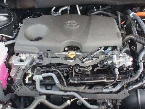 Used 2025 Toyota Highlander Platinum AWD/4WD image 31