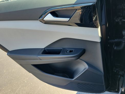New 2026 Volkswagen Taos S FWD image 16