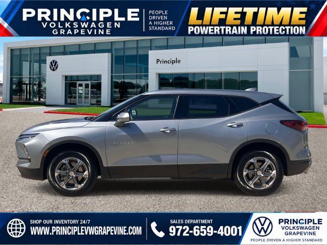 Used 2024 Chevrolet Blazer LT w/ Driver Confidence Package FWD image 5