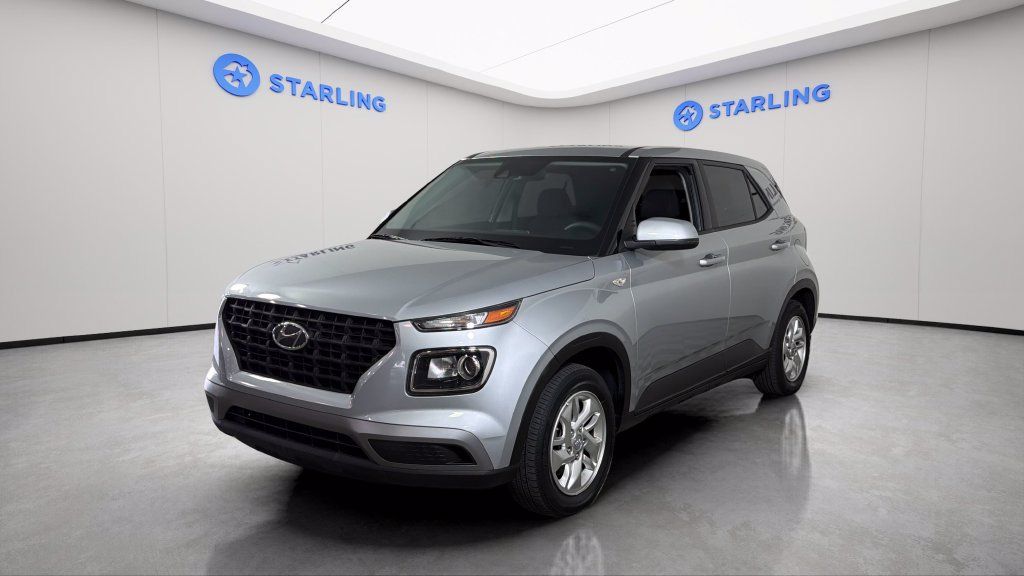 Used 2022 Hyundai Venue SE w/ Cargo Package FWD image 16