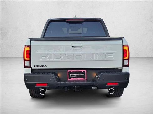New 2026 Honda Ridgeline Black Edition image 8