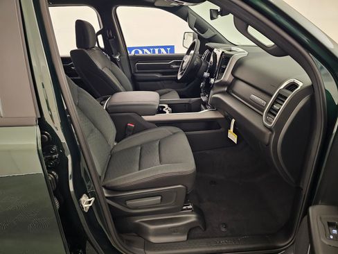 New 2026 RAM 1500 4x4 Crew Cab image 29