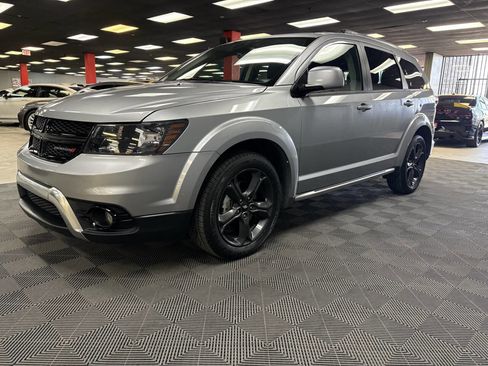 Used 2019 Dodge Journey Crossroad w/ Nav & Sun Group image 4