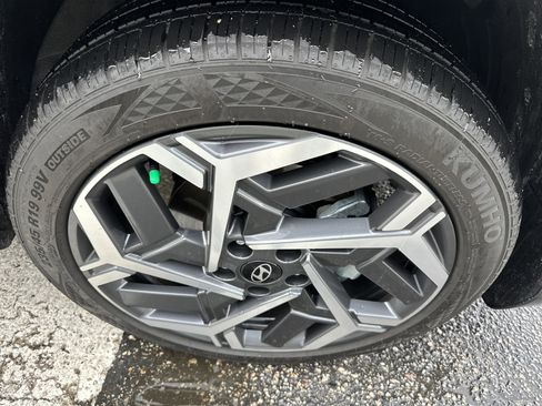 Used 2026 Hyundai Kona SEL Premium FWD image 6
