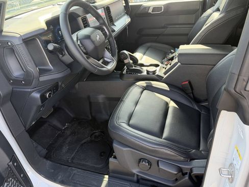 New 2026 Ford Bronco Outer Banks w/ Sasquatch Package AWD/4WD image 18