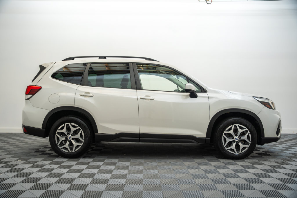 Used 2020 Subaru Forester Premium AWD/4WD image 4