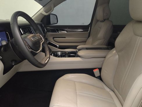 Used 2022 Jeep Wagoneer Series II w/ Premium Group I RWD image 17