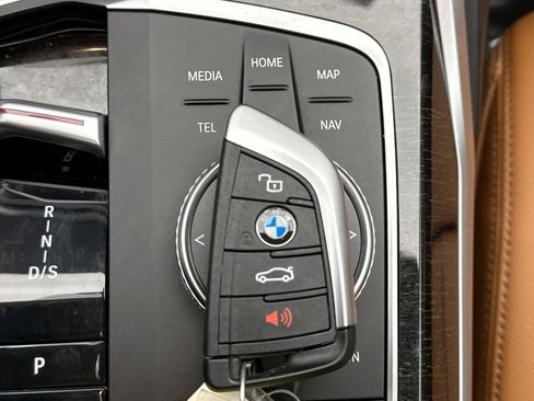 Used 2023 BMW 330i xDrive Sedan w/ Driving Assistance Package image 24