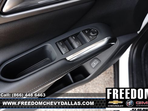 New 2026 Chevrolet Traverse LT w/ Driver Confidence Package FWD image 39