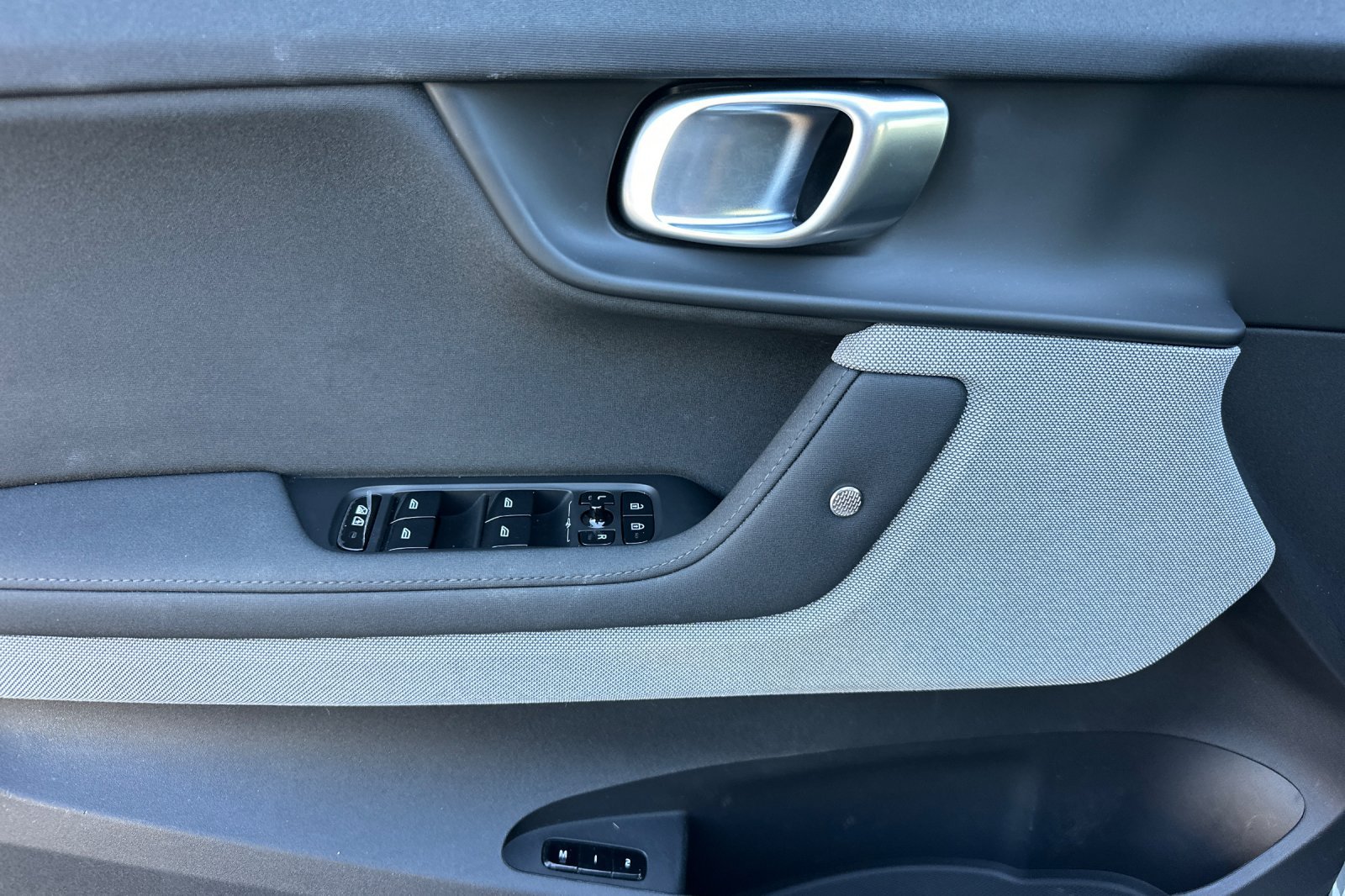 Used 2024 Polestar Polestar 2 AWD/4WD image 11