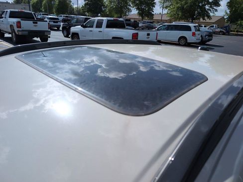New 2026 Chevrolet Trax ACTIV w/ Sunroof Package FWD image 13