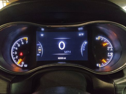 Used 2019 Jeep Grand Cherokee Limited image 23