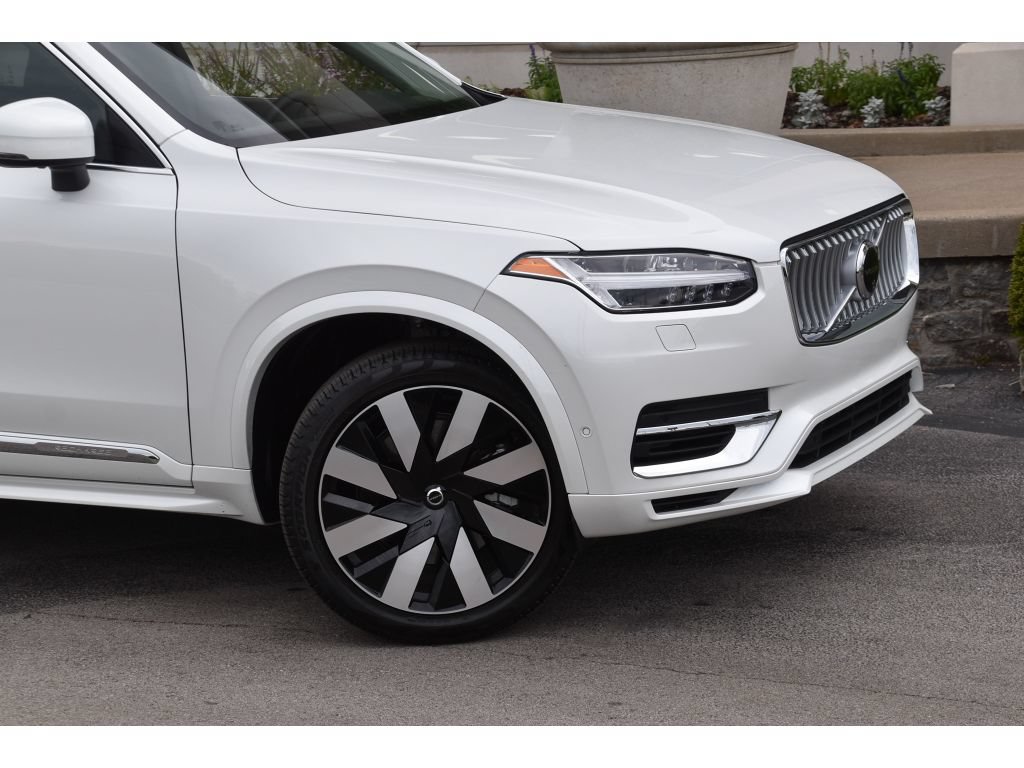 Used 2024 Volvo XC90 T8 Plus w/ Protection Package Premier AWD/4WD image 6