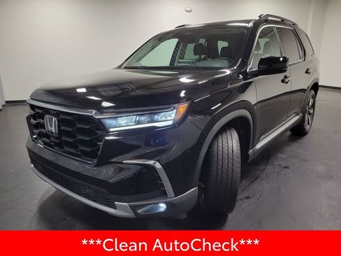 Used 2024 Honda Pilot Touring image 4