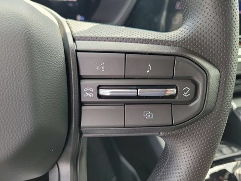 Used 2026 Chevrolet Colorado Trail Boss AWD/4WD image 6