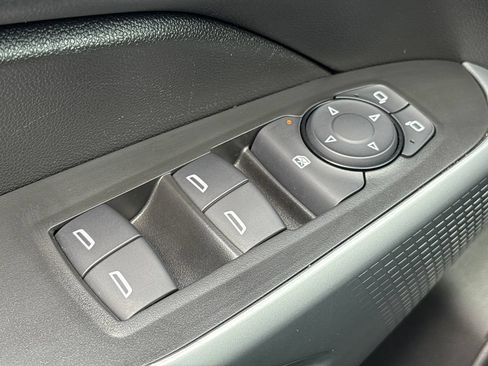 Used 2026 Chevrolet Trax RS FWD image 11