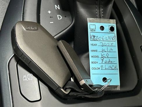 Used 2025 Kia K4 FWD image 48
