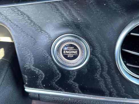 Used 2019 Mercedes-Benz E 300 image 27