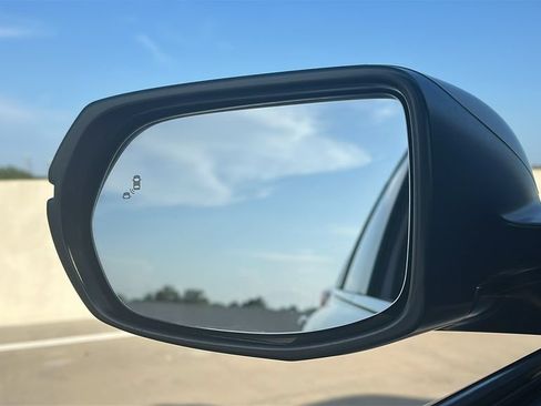 Used 2018 Honda CR-V Touring image 19