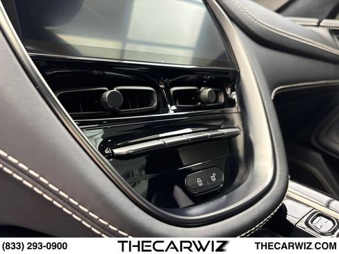 Used 2021 Aston Martin DBX AWD/4WD image 80