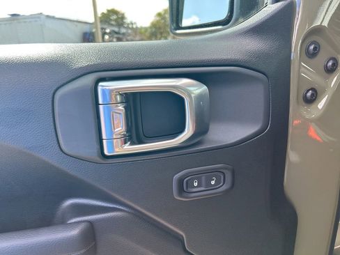 New 2026 Jeep Gladiator Sport AWD/4WD image 33