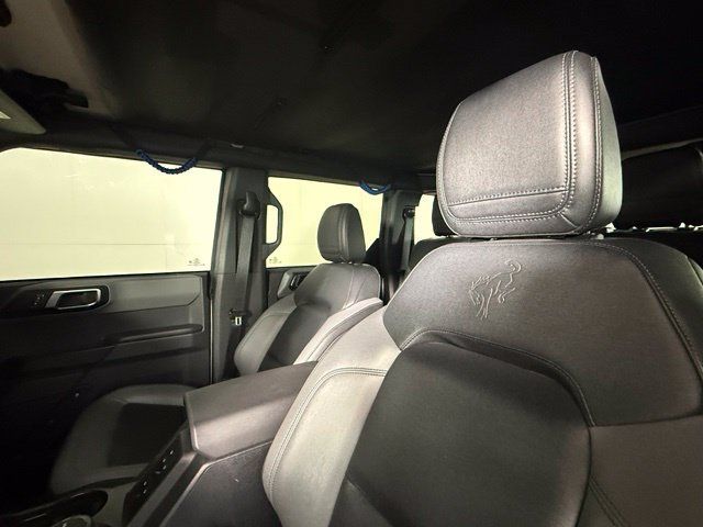 Used 2024 Ford Bronco Black Diamond AWD/4WD image 5