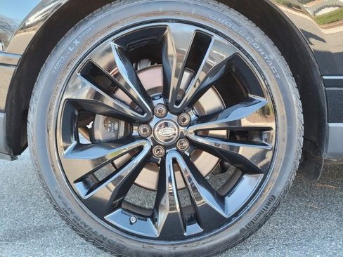 Used 2021 Land Rover Range Rover SV Autobiography Dynamic image 23