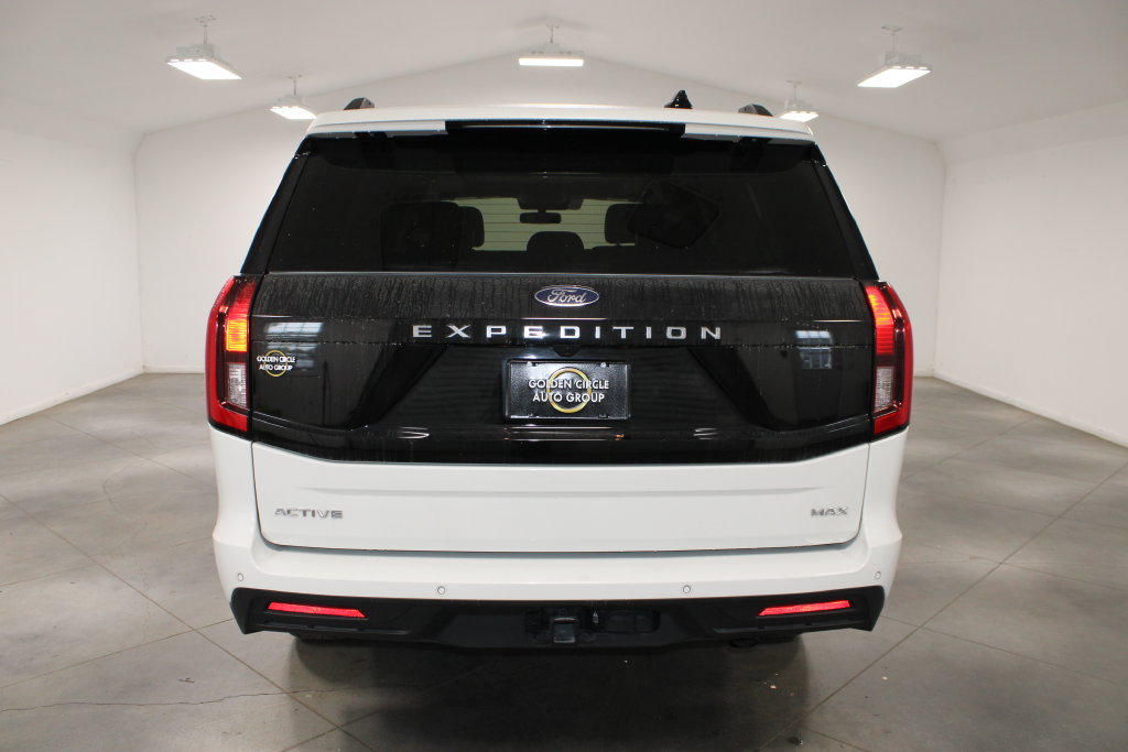 Used 2025 Ford Expedition Max Active AWD/4WD image 8