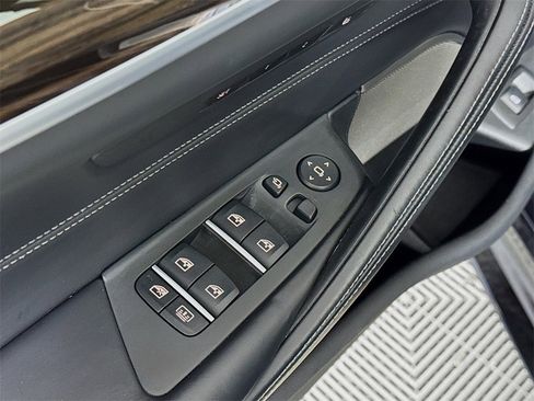 Used 2019 BMW M550i xDrive M550i xDrive image 18