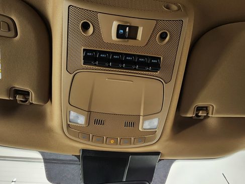 Used 2022 Ford F250 Lariat w/ Tremor Off-Road Package image 57