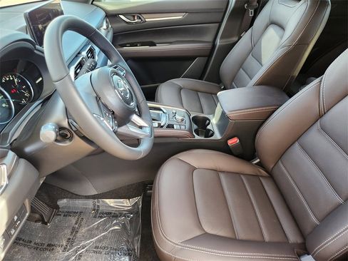 New 2025 MAZDA CX-5 Signature image 7