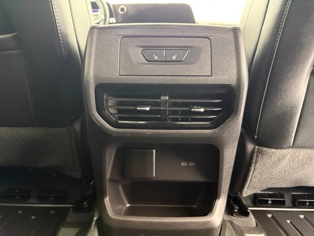 Used 2026 Chevrolet Silverado EV LT AWD/4WD image 30