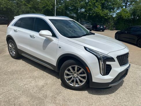 Used 2019 Cadillac XT4 Premium Luxury w/ Cold Weather Package FWD image 2