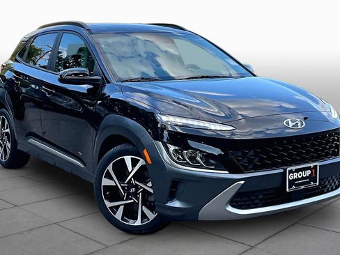 Used 2022 Hyundai Kona Limited AWD/4WD image 3