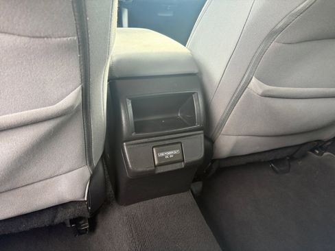 Used 2018 Subaru Outback 2.5i Premium image 27