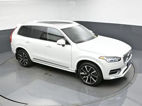 Used 2024 Volvo XC90 B5 Plus w/ Protection Package AWD/4WD image 18