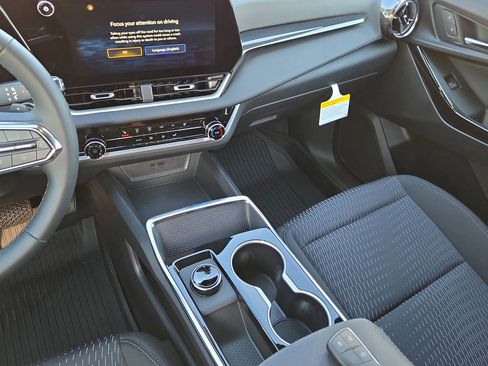 New 2026 Chevrolet Equinox LT image 14