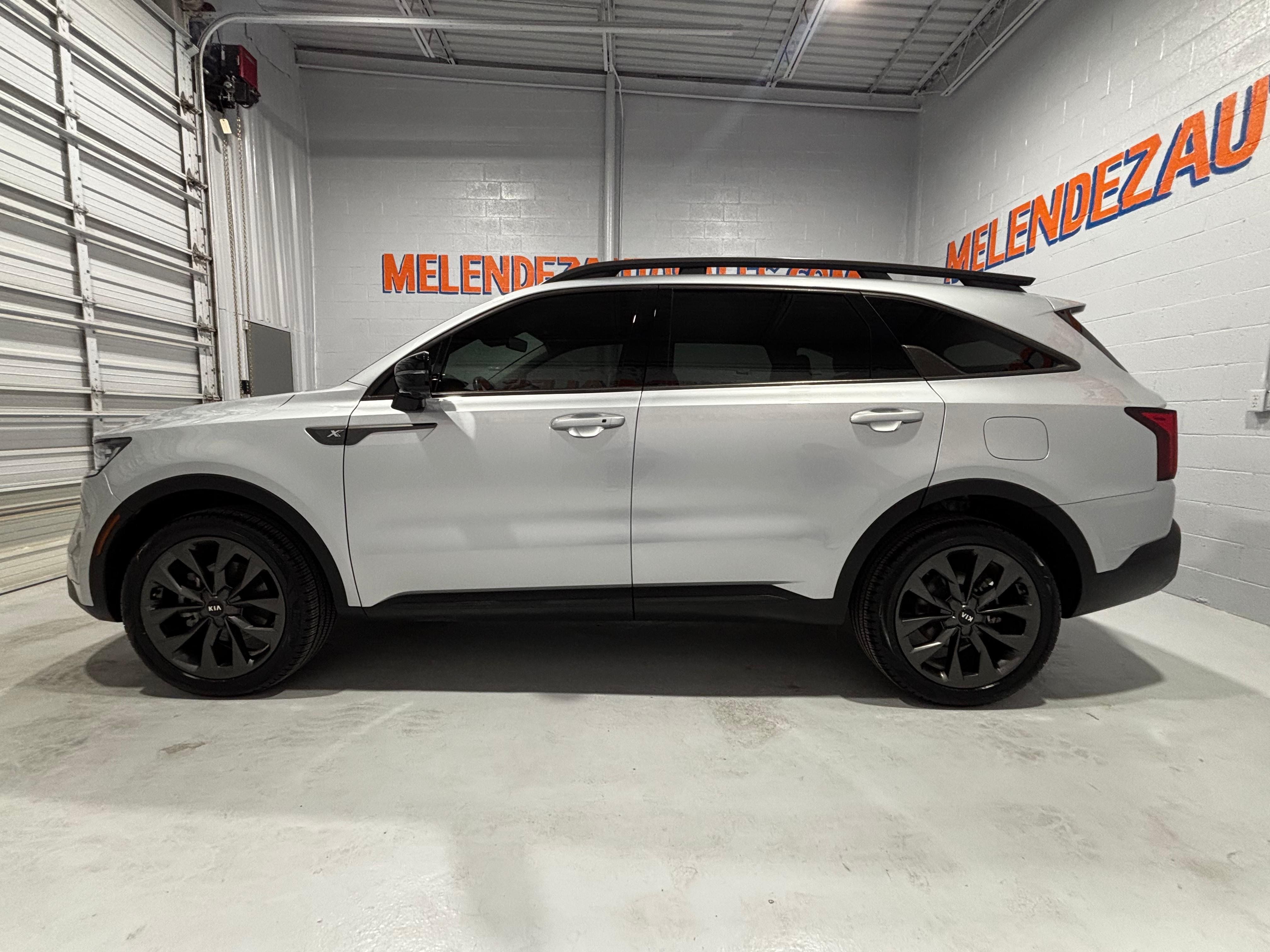 Used 2021 Kia Sorento SX Prestige AWD/4WD image 2