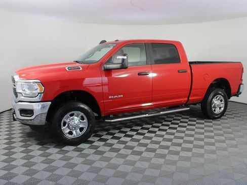 Used 2024 RAM 2500 Big Horn w/ Bed Utility Group image 2