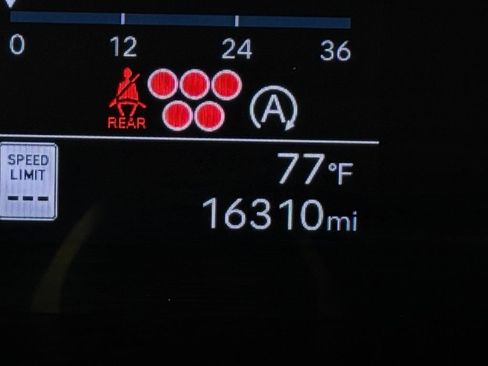 Used 2026 Hyundai Santa Fe SEL FWD image 15